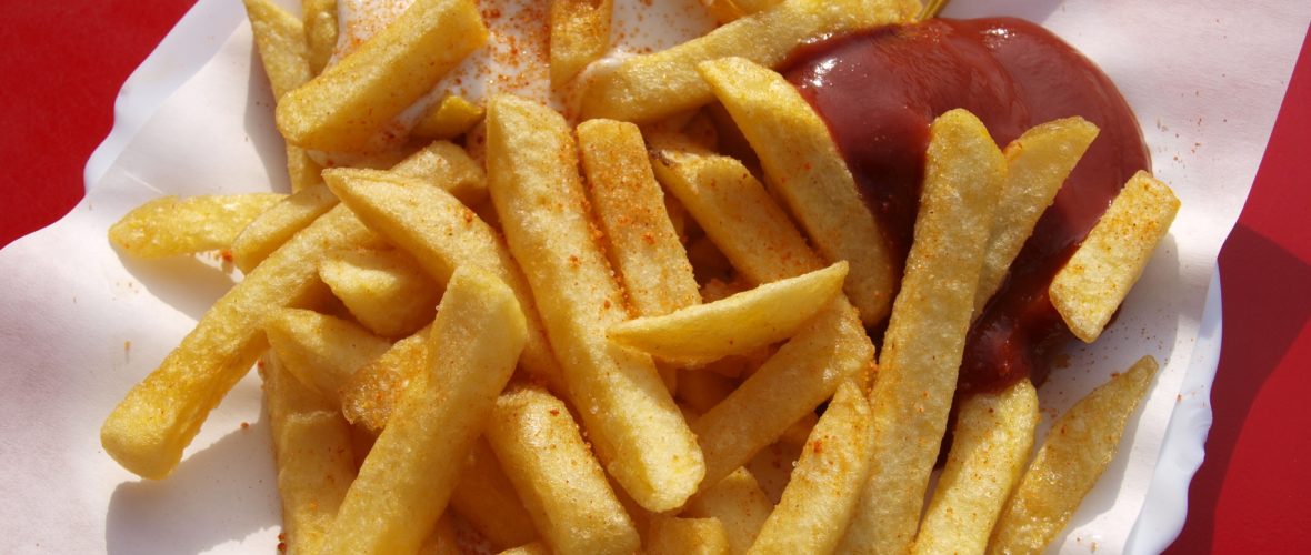 frites avec ketchup