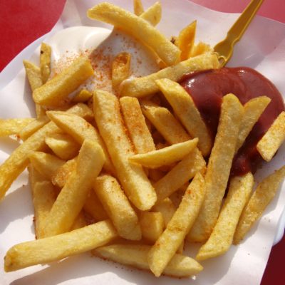 frites avec ketchup